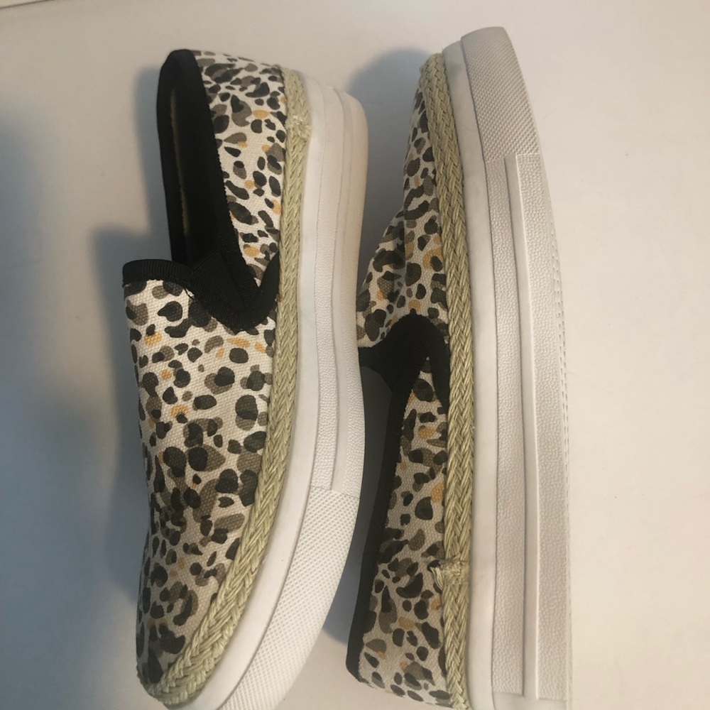 Tommy Bahama Leopard sneakers - Picture 4 of 13